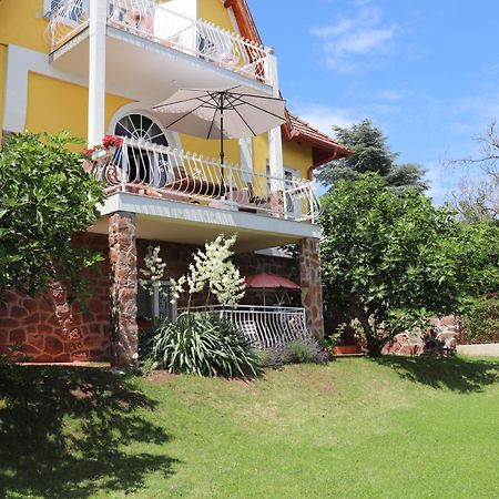 Gyoengyoem Apartman Balatonalmádi Extérieur photo