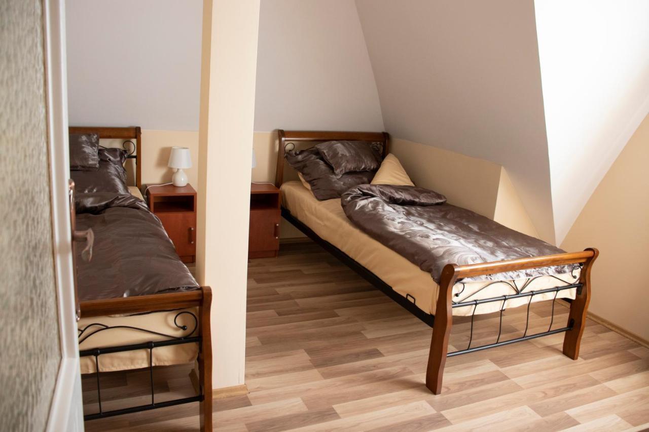 Gyoengyoem Apartman Balatonalmádi Extérieur photo