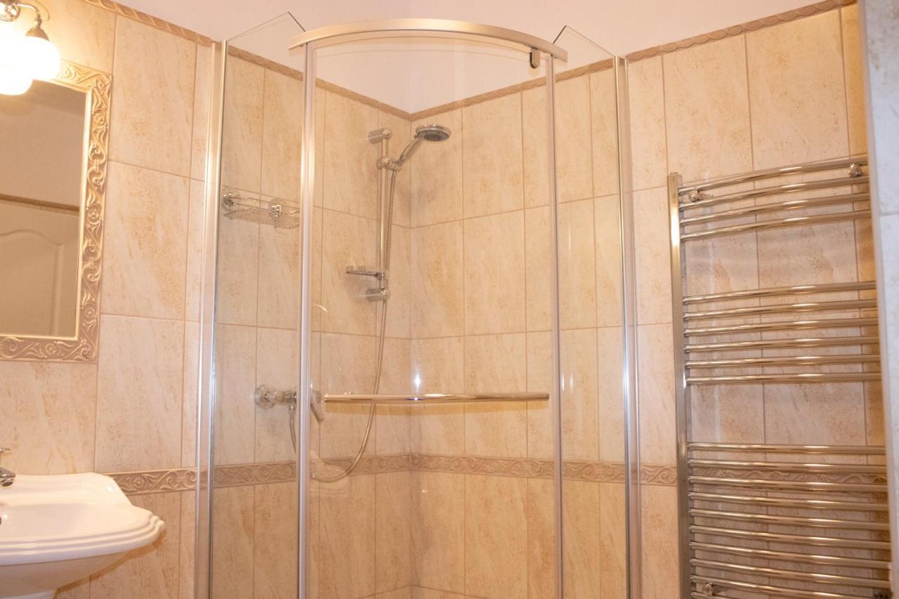 Gyoengyoem Apartman Balatonalmádi Extérieur photo