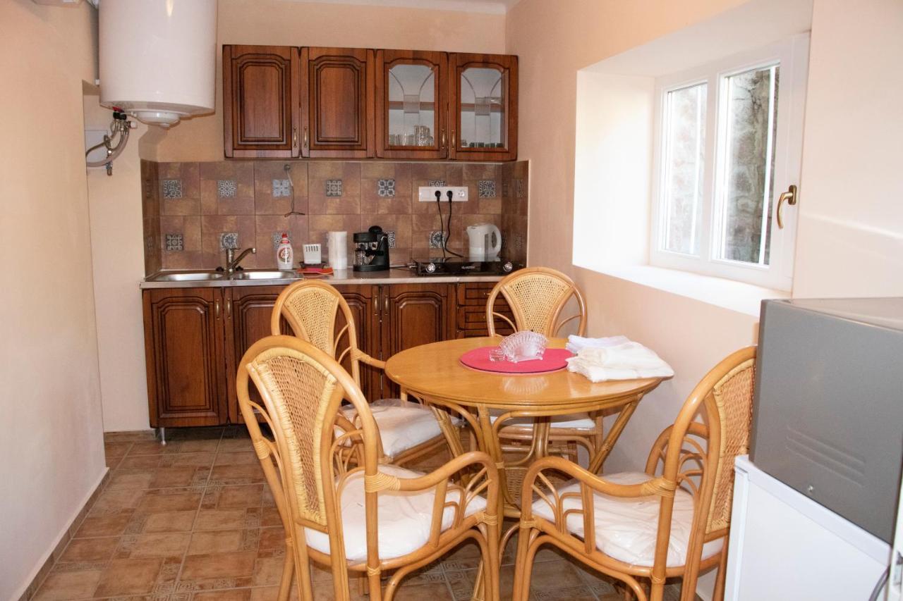 Gyoengyoem Apartman Balatonalmádi Extérieur photo